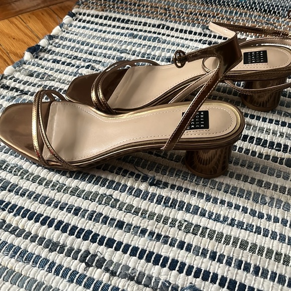 Bronze/Gold Heels - Picture 3 of 4